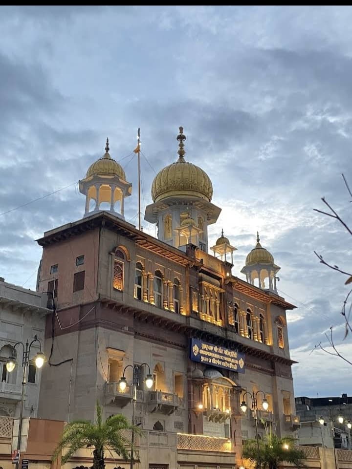 Gurdwara Sis Ganj Sahib