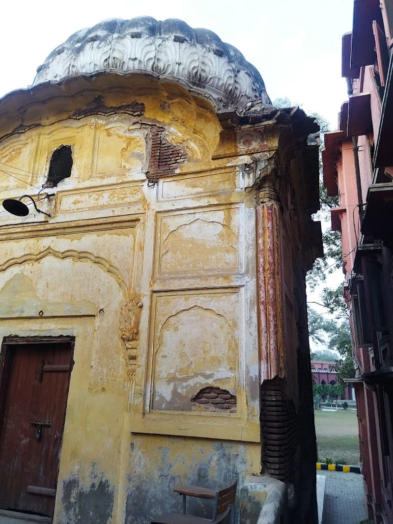 Samadh of Maharani Raj kaur (Datir kaur)