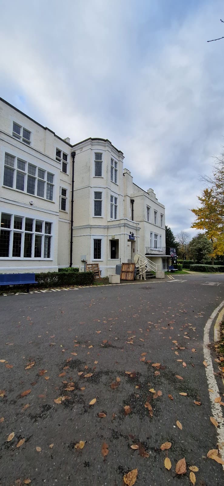 Norwood Hall - Sri Guru Singh Sabha Southall