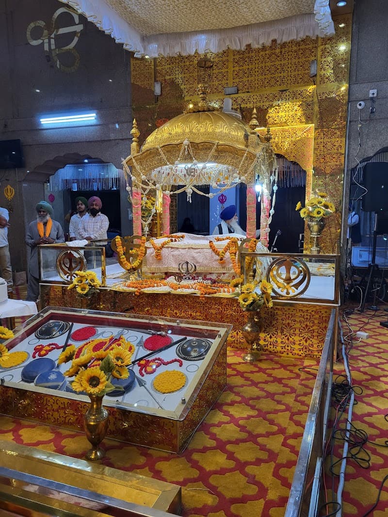 Gurudwara Sri Guru Singh Sabha (Rajouri Garden)