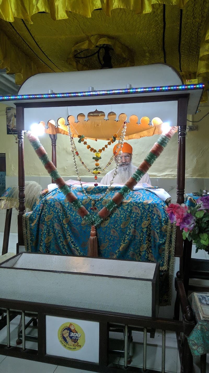 Gurudwara Shri Guru Angad Sahib Darbar (Railway colony Kurla )