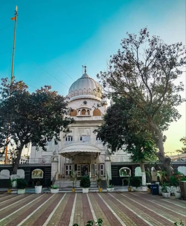 Gurudwara Majnu Tilla Sahib