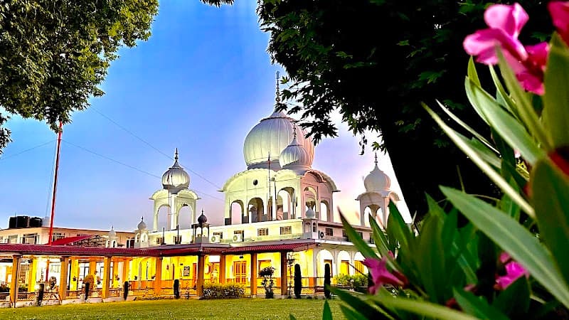 Gurudwara Shaheed Bungha Baghat e Barzulla